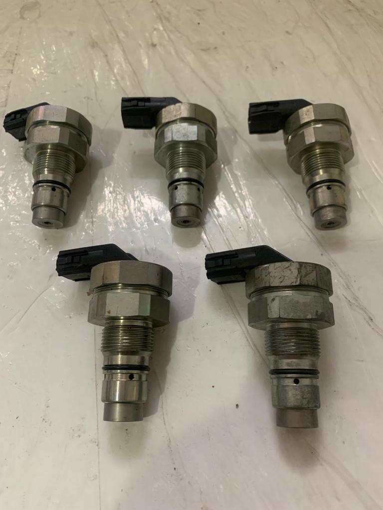 TOYOTA HİLUX REYİL BORU MÜŞÜRÜ -X14042025-150