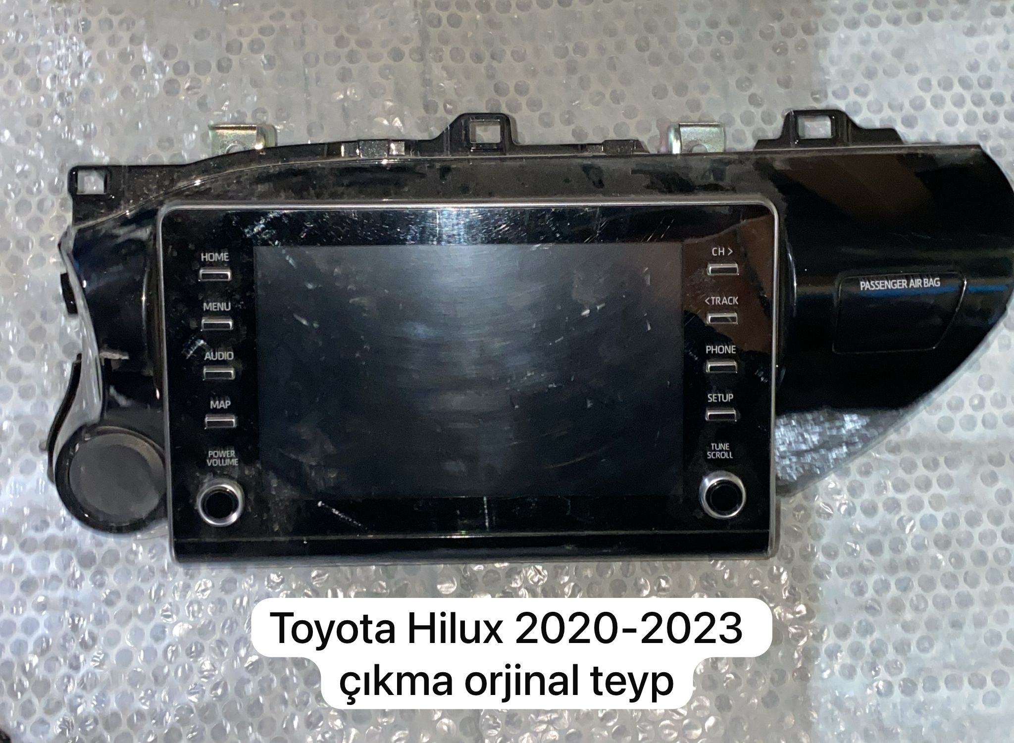 TOYOTA HİLUX 2020-2023 ÇIKMA ORJİNAL TEYP