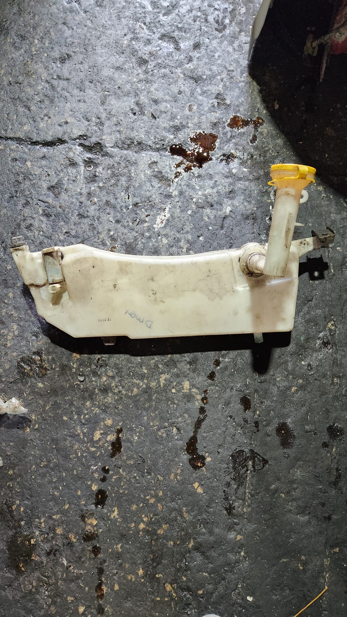 TATA TELCOLİNE ÇIKMA SU DEPOSU -X14042025-1123