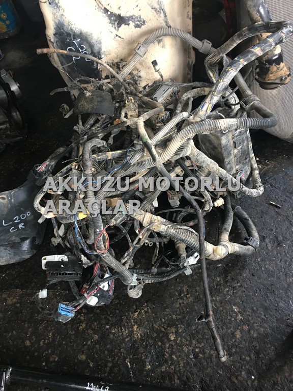MİTSUBİSHİ L200 ÇIKMA MOTOR TESİSATI -X14042025-1546