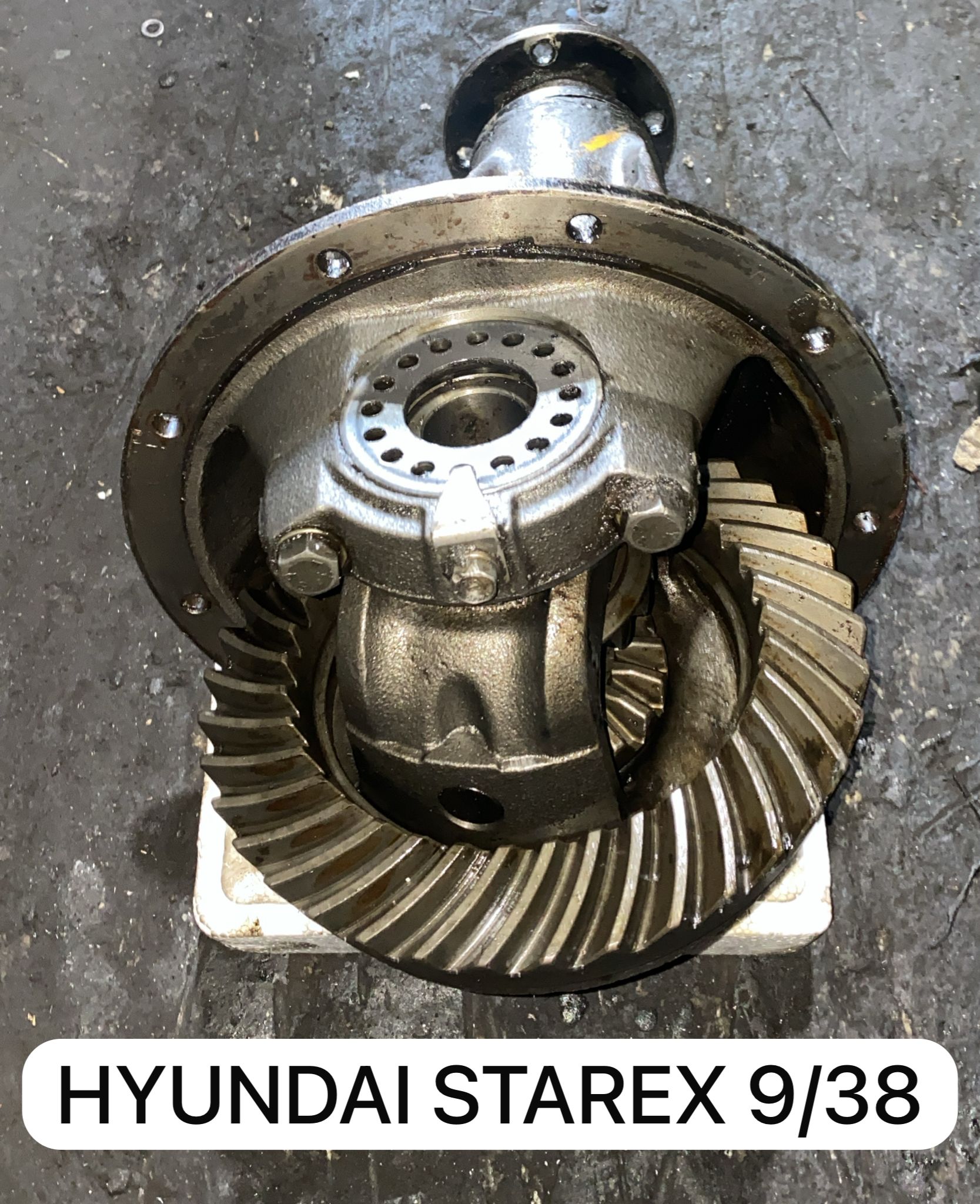 HYUNDAİ STAREX 9-38 ÇIKMA ORJİNAL DEFRANSİYEL -X14042025-2968