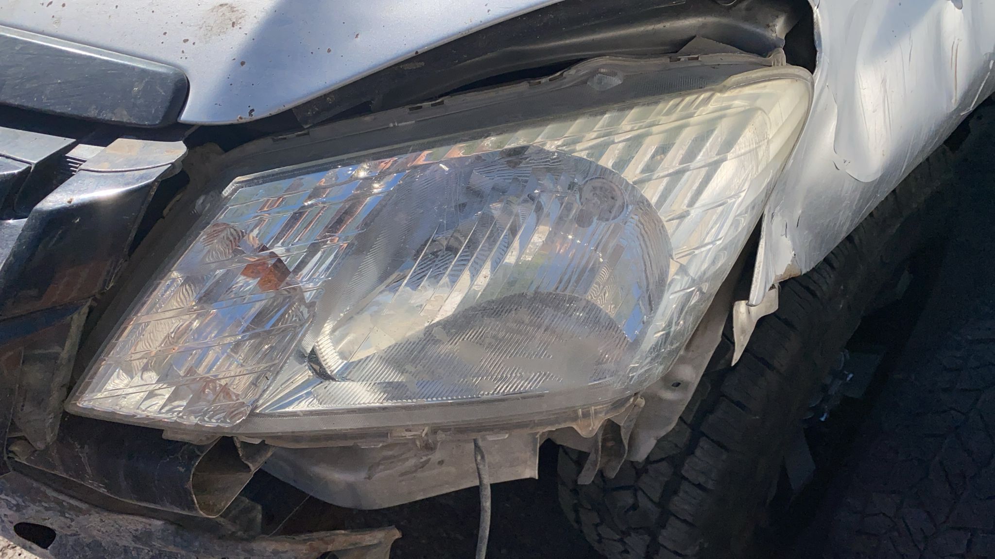 ISUZU DMAX EURO5 SOL ÖN FAR -X14042025-3456