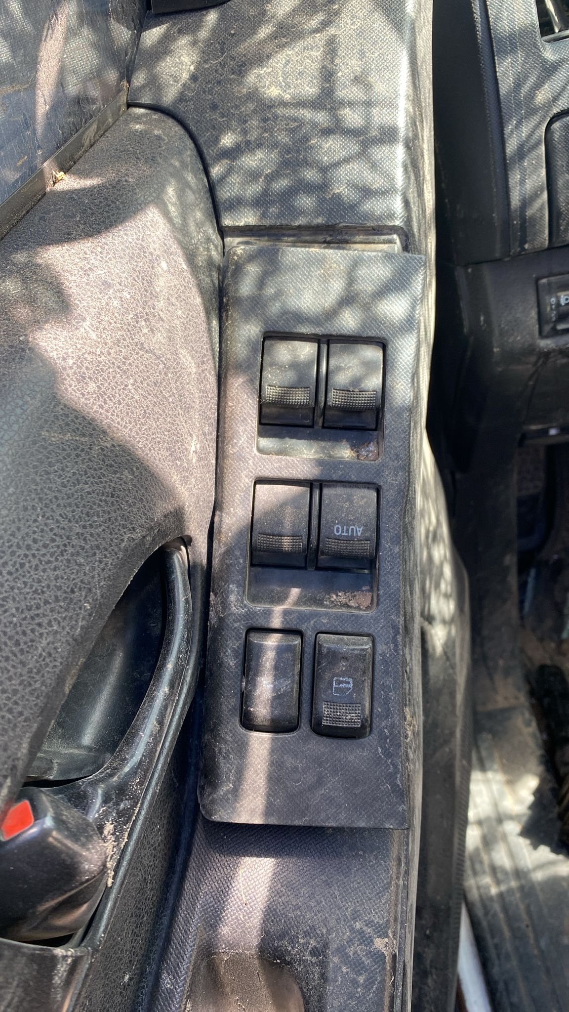 ISUZU DMAX EURO5 CAM KONTROL DÜĞMESİ -X14042025-3467