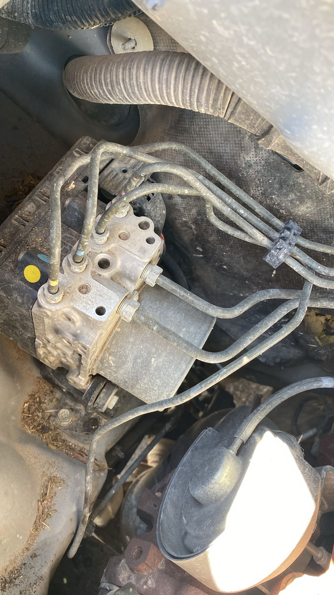 ISUZU DMAX EURO5 ABS BEYNİ -X14042025-3461