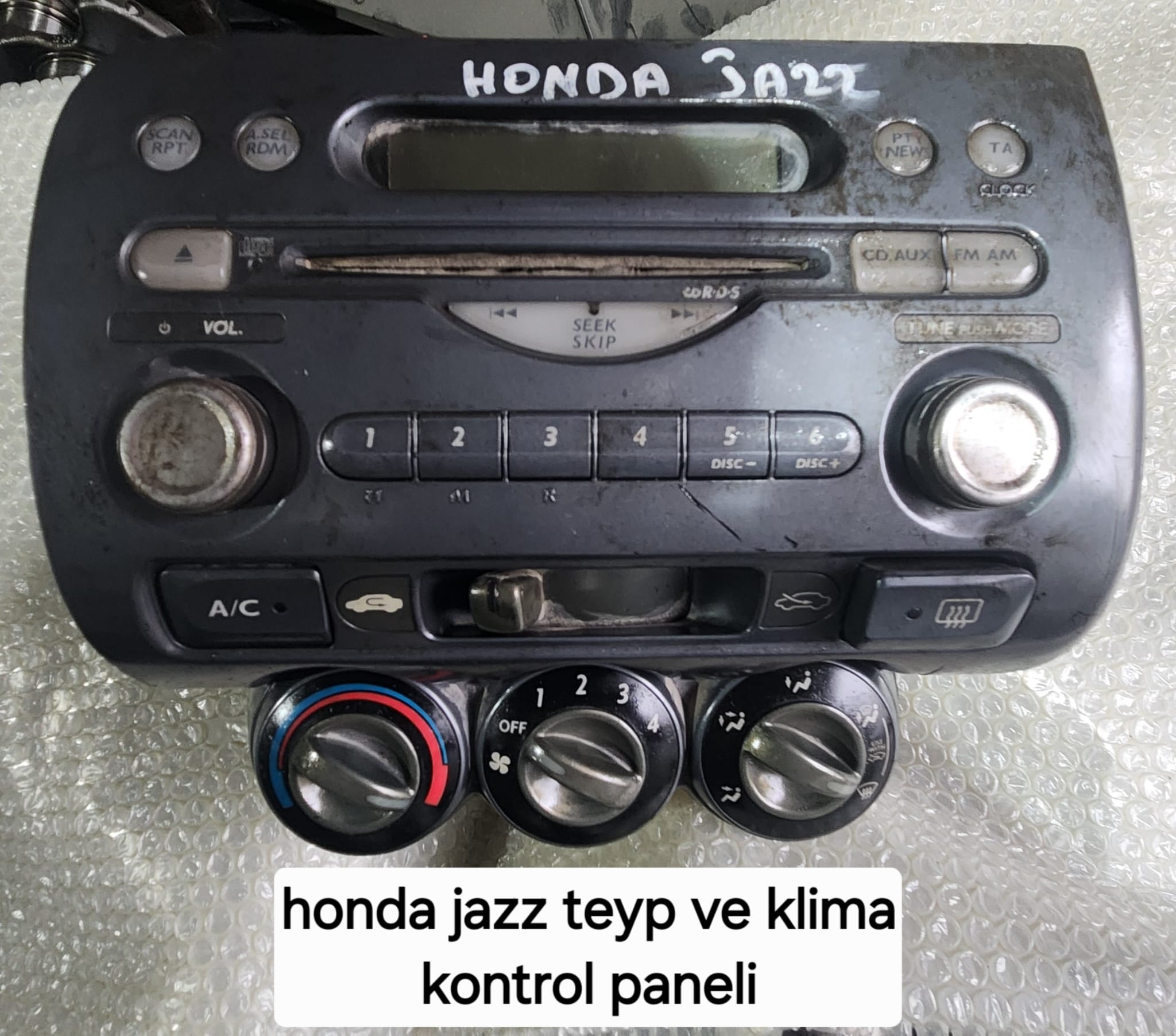 HONDA JAZZ TEYP VE KLİMA KONTROL PANELİ -X14042025-3542
