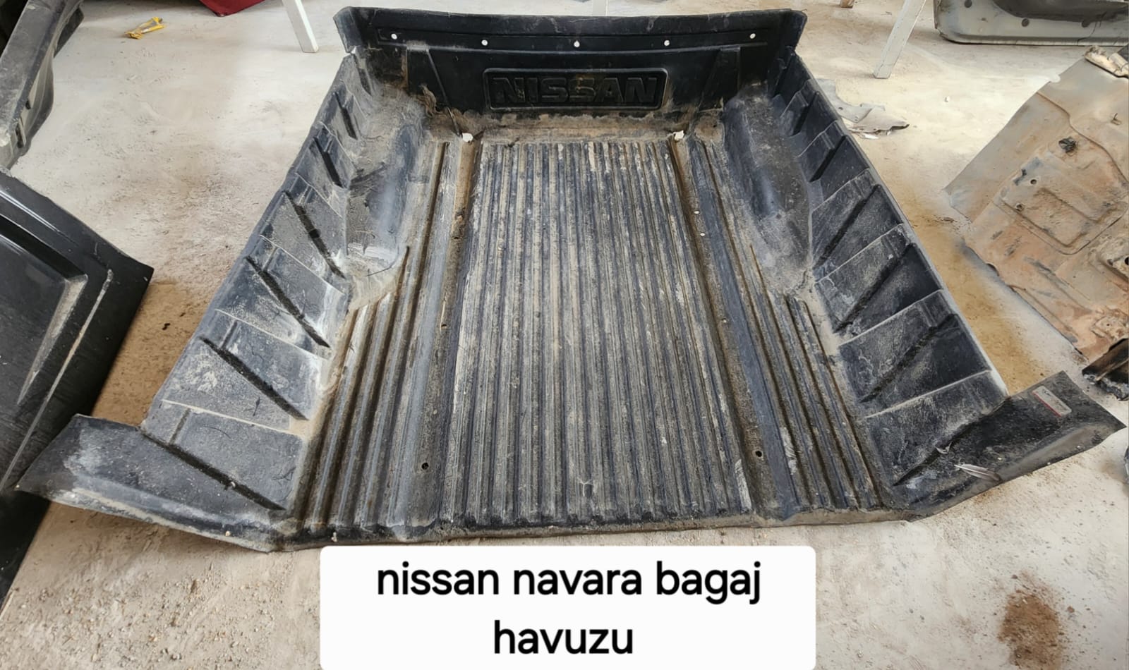 NİSSAN NAVARA BAGAJ HAVUZU -X14042025-3795