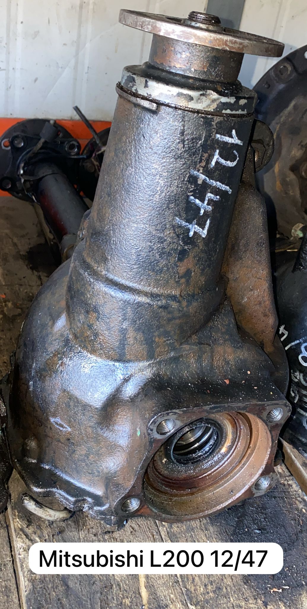 MİTSUBİSHİ L200 12-47 ÖN DEFRANSİYEL -X14042025-4051