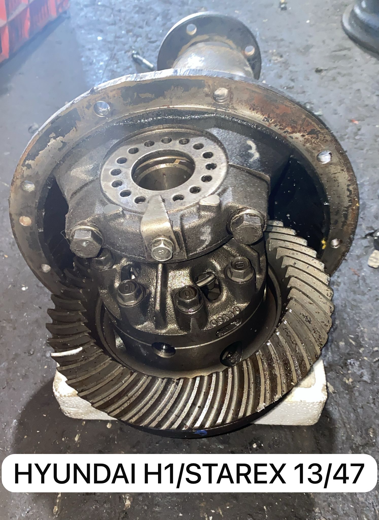 HYUNDAİ STAREX 13-47 ÇIKMA ORJİNAL DEFRANSİYEL -X14042025-4020