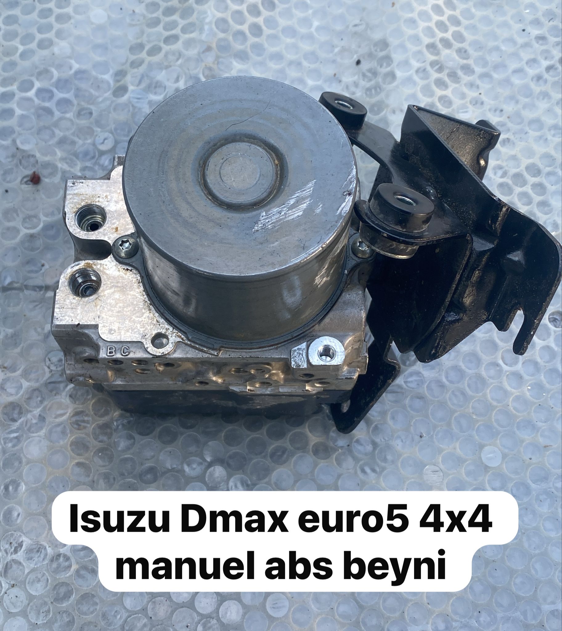 ISUZU DMAX EURO5 4*4 MANUEL ABS BEYNİ -X14042025-4456