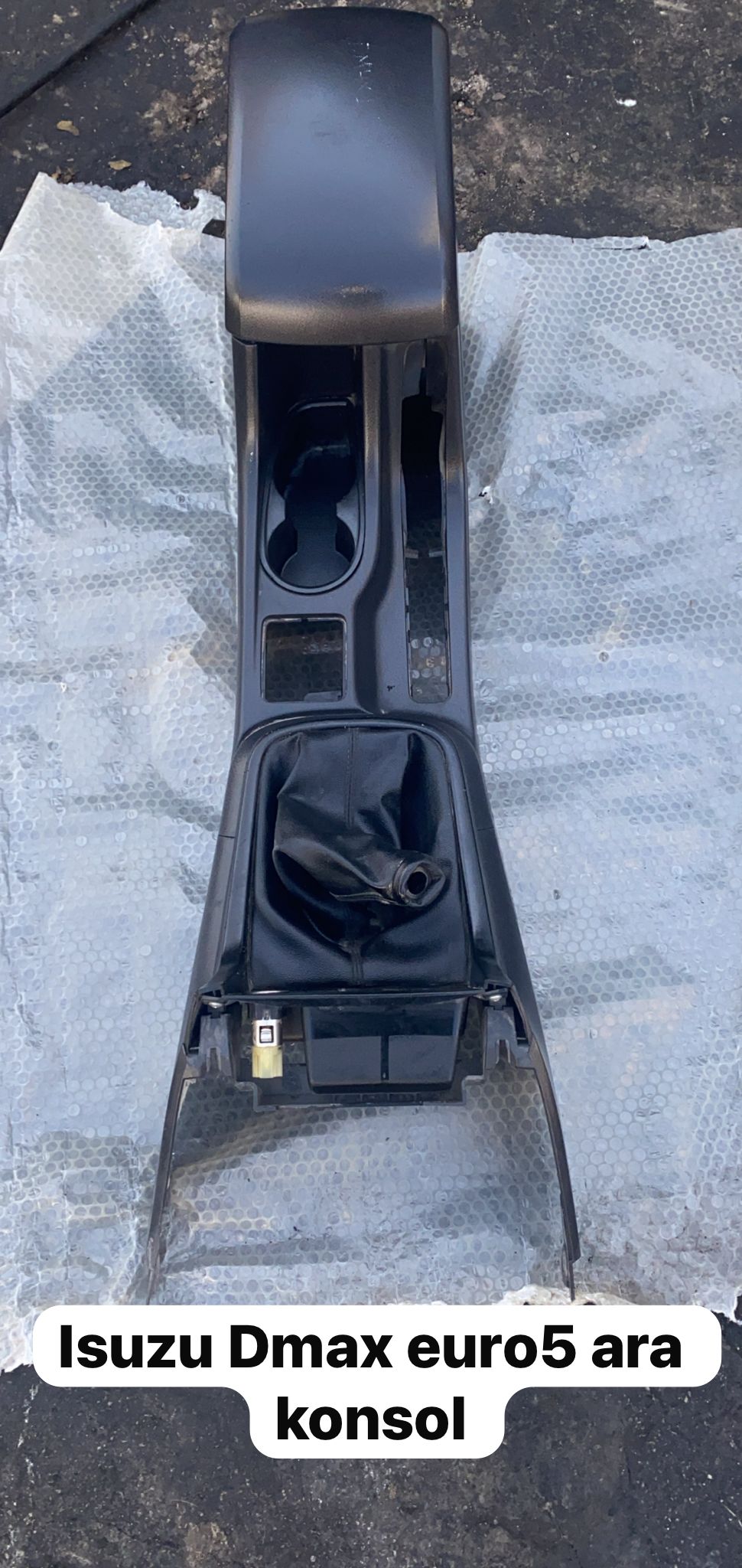 ISUZU DMAX EURO5 ARA KONSOL -X14042025-4455