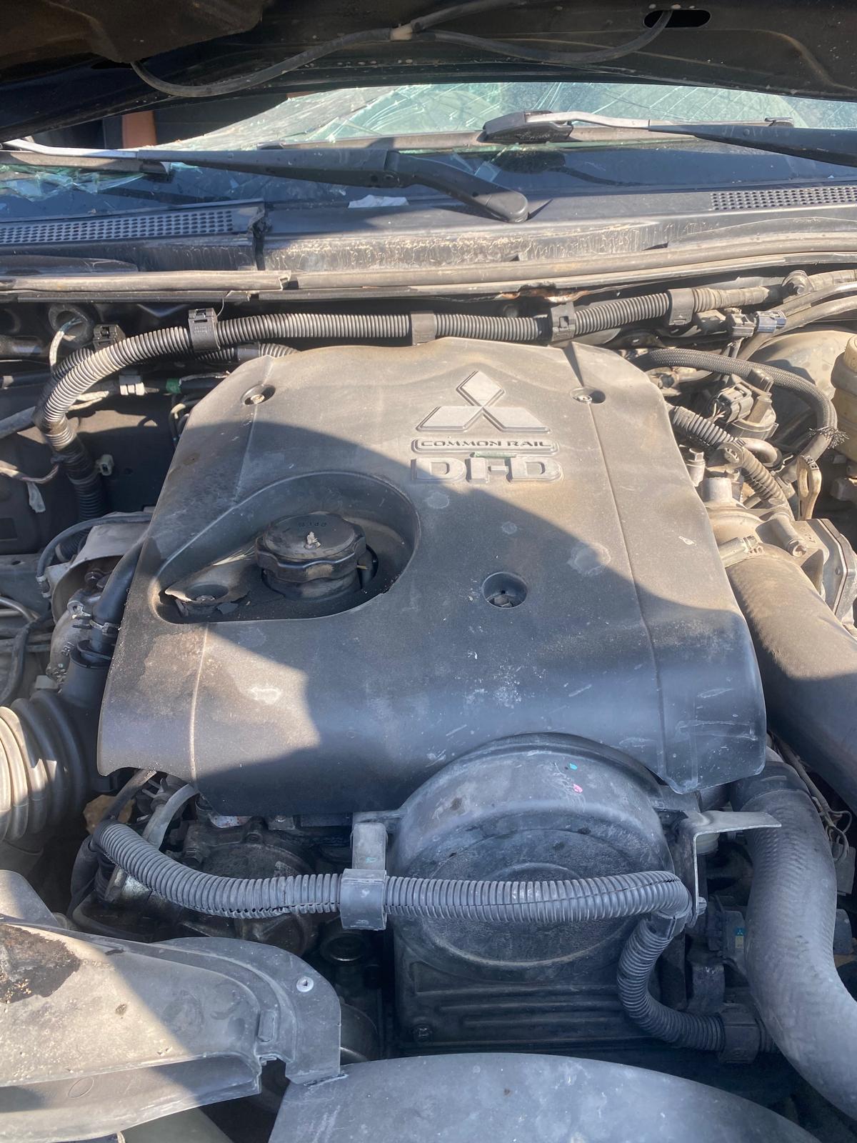 MİTSUBİSHİ L200 ÇIKMA ORJİNAL MOTOR -X14042025-4899