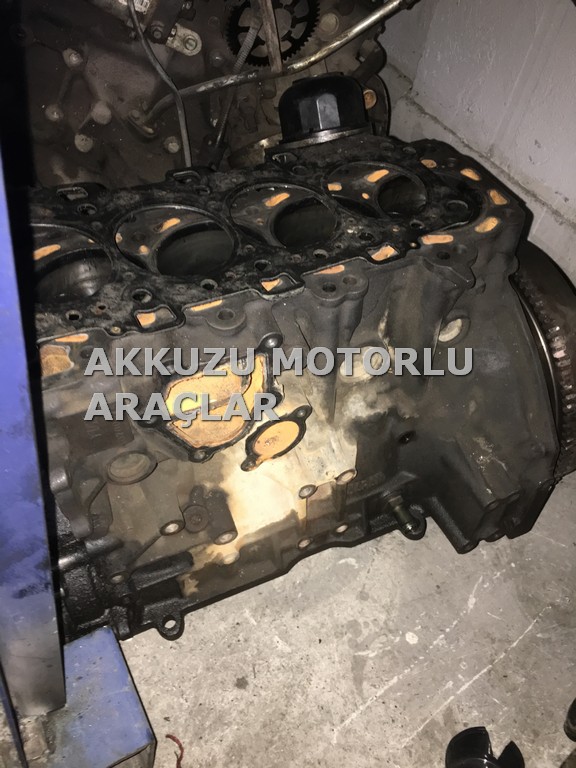 NİSSAN NAVARA ÇIKMA MOTOR BLOĞU -X14042025-4911