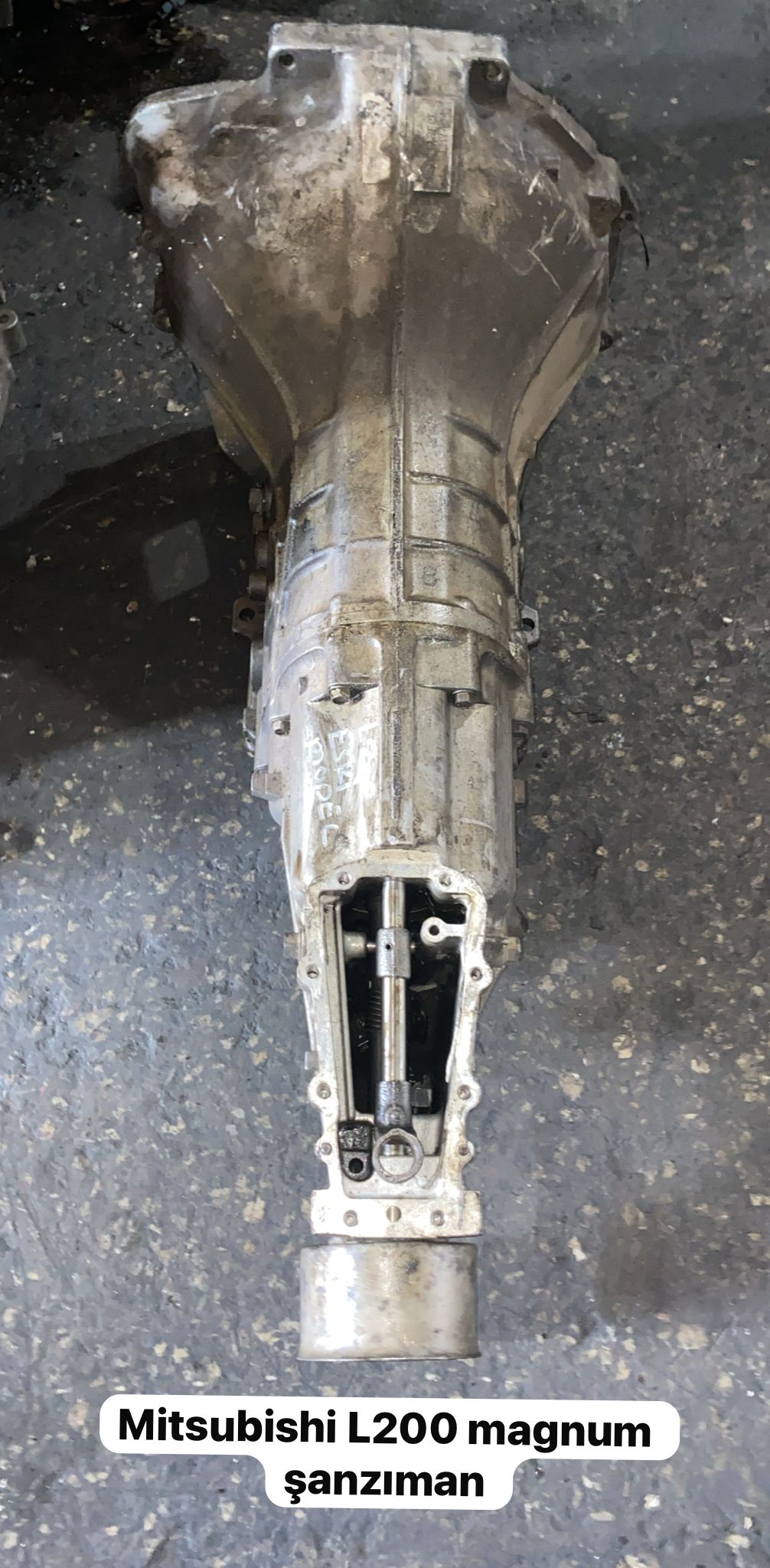 MİTSUBİSHİ L200 MAGNUM ÇIKMA ORJİNAL ŞANZUMAN -X14042025-5068