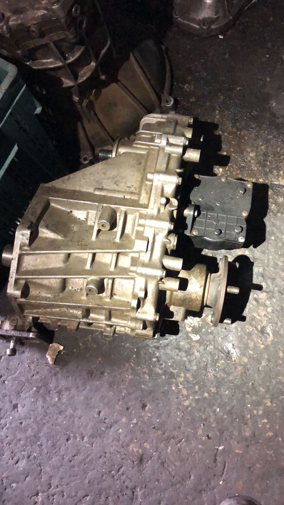 MİTSUBİSHİ L200 ARAZİ ÇIKMA ŞANZUMAN -X14042025-5308