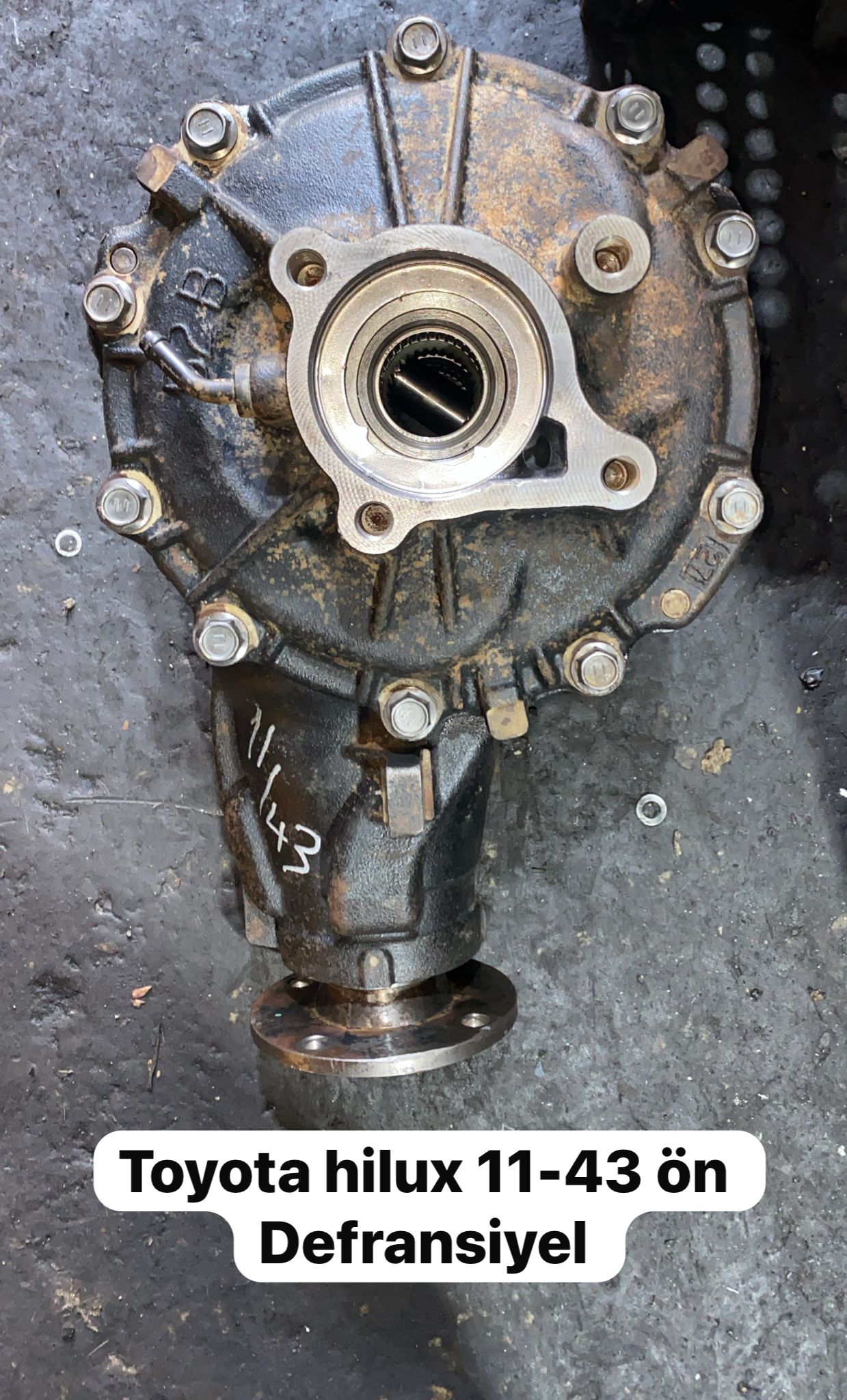 TOYOTA HİLUX 14-43 ÖN ÇIKMA DEFRANSİYEL -X14042025-5488