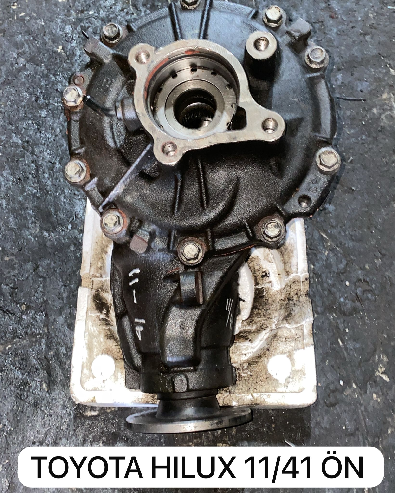 TOYOTA HİLUX 11-41 ÖN ÇIKMA ORJİNAL DEFRANSİYEL -X14042025-5711