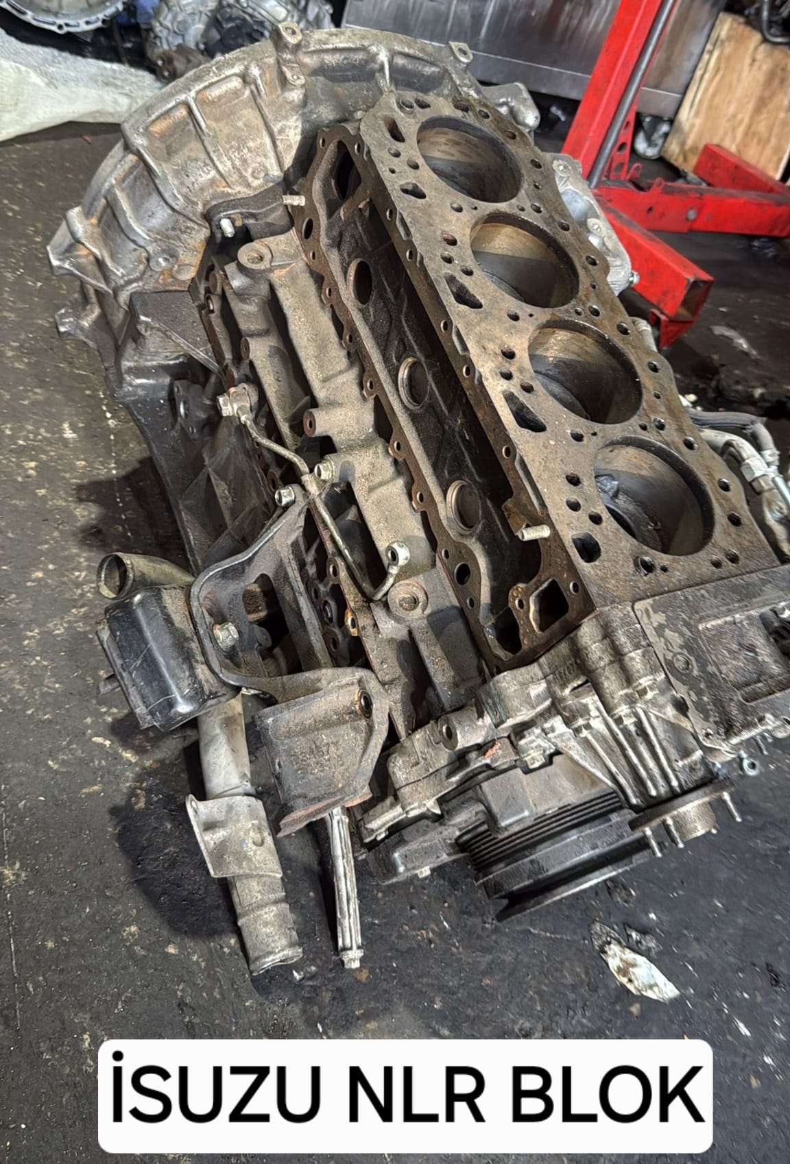 ISUZU NLR BLOK -X14042025-5790