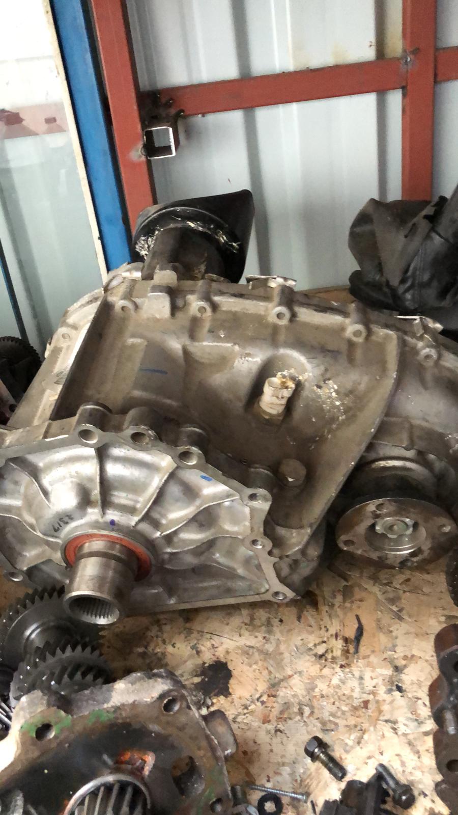 NİSSAN NAVARA EURO6 ARAZİ ORJİNAL ŞANZUMAN -X14042025-5937